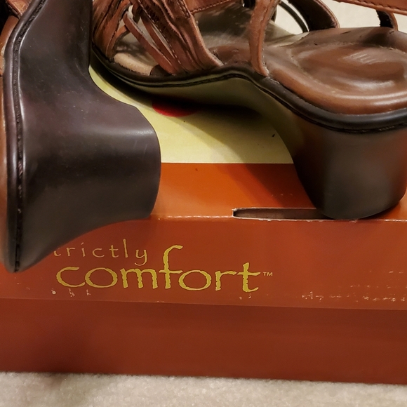 Wedge Heel Leather Open Weave by Strictly Comfort w/Original Box - Picture 9 of 15